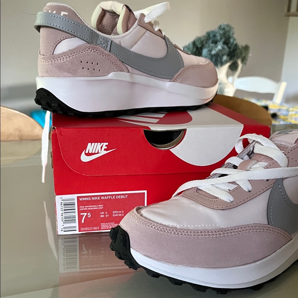 Nike Women's Pink and Gray Sneakers